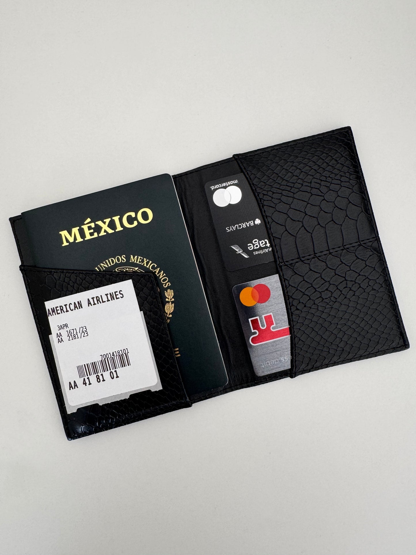 PORTA PASAPORTE