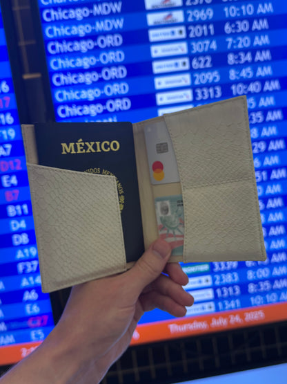 PORTA PASAPORTE