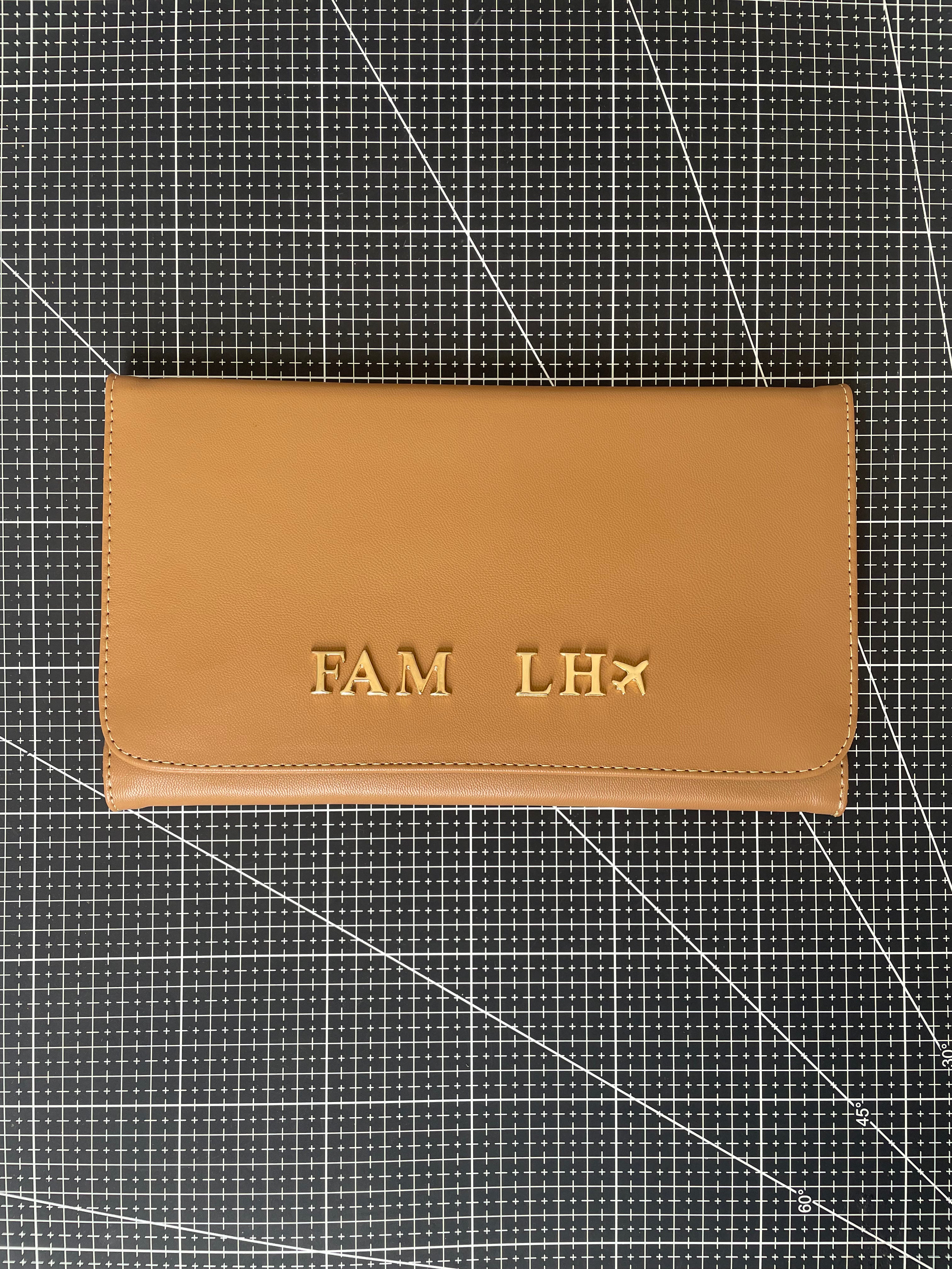 PORTA PASAPORTE FAMILIAR