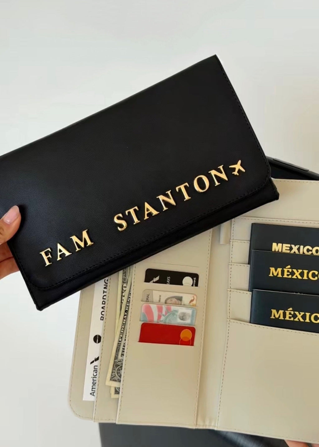 PORTA PASAPORTE FAMILIAR